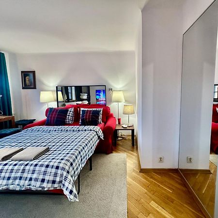 Old Town Best View Wifi 300 Mb/S Huge Screen Netflix Appletv Amazontv Varşova Dış mekan fotoğraf