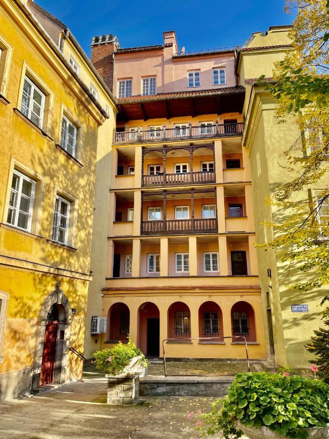 Old Town Best View Wifi 300 Mb/S Huge Screen Netflix Appletv Amazontv Varşova Dış mekan fotoğraf