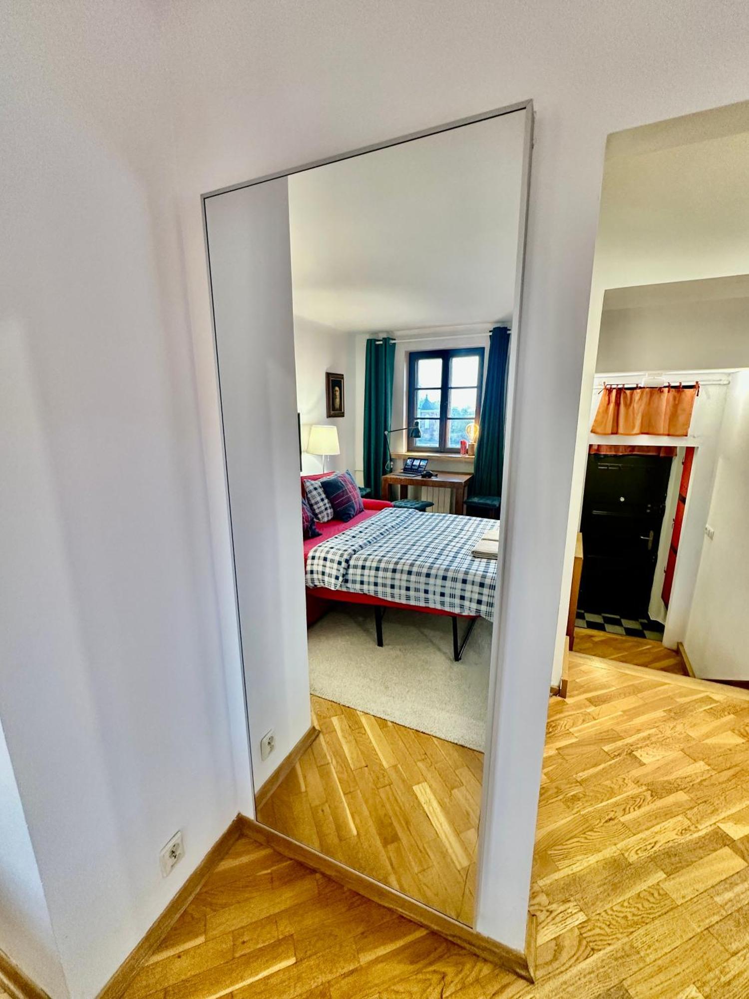 Old Town Best View Wifi 300 Mb/S Huge Screen Netflix Appletv Amazontv Varşova Dış mekan fotoğraf