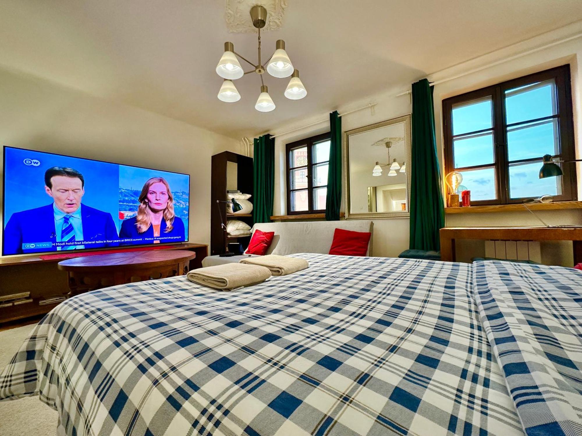 Old Town Best View Wifi 300 Mb/S Huge Screen Netflix Appletv Amazontv Varşova Dış mekan fotoğraf